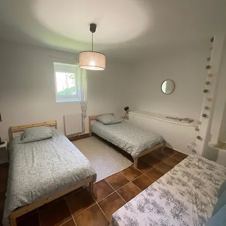 Gîte Guiroya Saint-Jean-le-Vieux  Extérieur photo